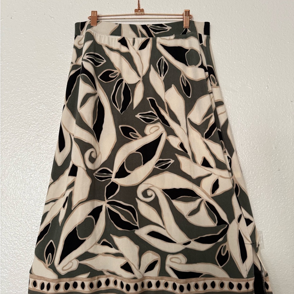 Chico's Black and Cream green A-Line Skirt Women’s Size 3